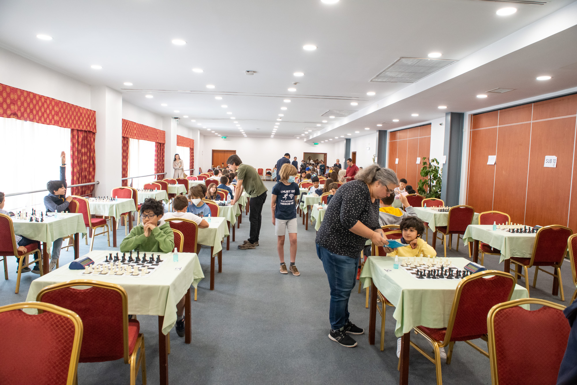 Hotel Zurique palco da 4ª ronda da Taça da AXL e de mais um torneio escolar  – Associação de Xadrez de Lisboa