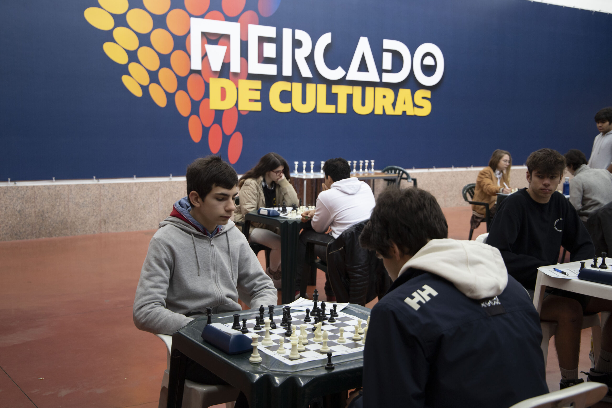 Distrital de jovens com 80 jogadores no Mercado de Culturas em Arroios –  Associação de Xadrez de Lisboa