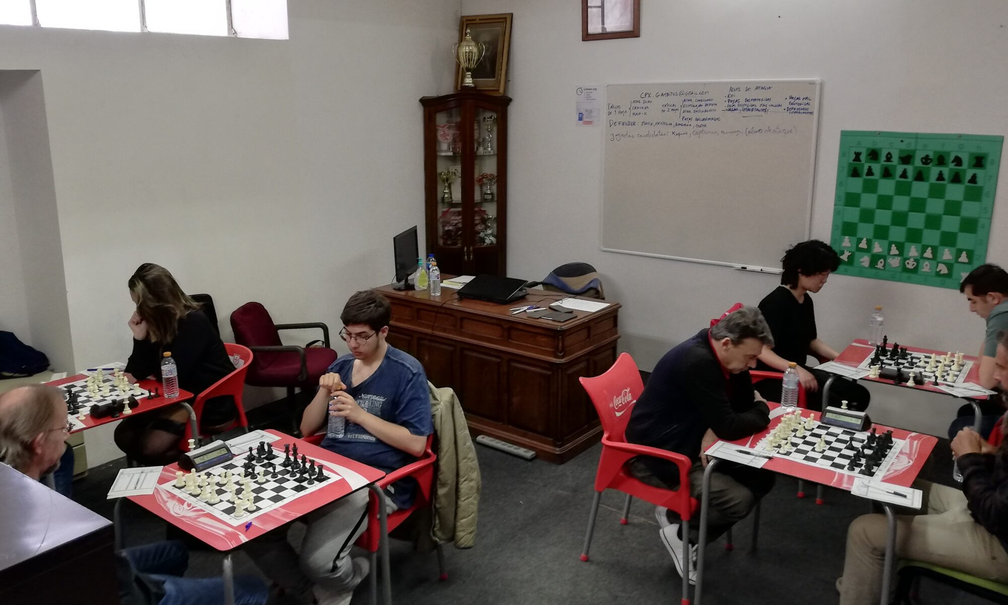 Última Divisão Chess Club - clube de xadrez 